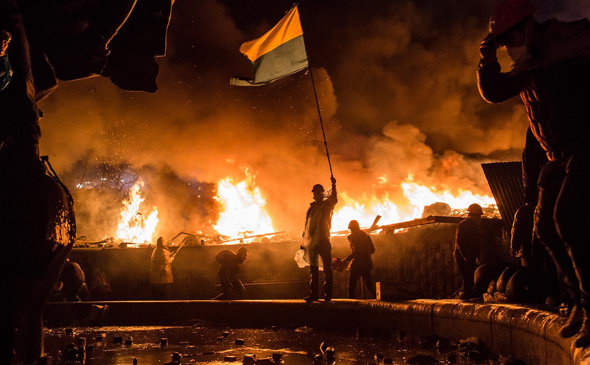 Киев признал ложной версию о российских снайперах на Майдане в 2014 году